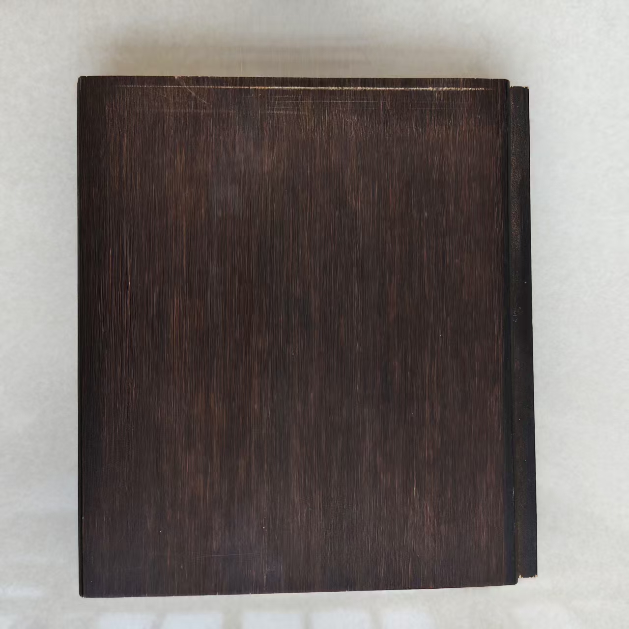 Marron foncé