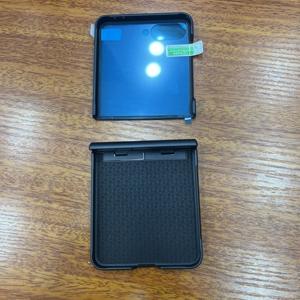 POLO Étui en cuir PU de style professionnel pour Flip 7 avec texture en fibre de carbone, protection de charnière et protection d'écran - Product Image 4