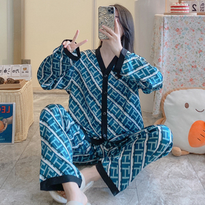 เซ็ตชุดนอนสองชิ้นเสื้อคาร์ดิแกนแขนยาวคอพระเหมือนผ้าไหมสำหรับฤดูใบไม้ร่วง - Product Image 4