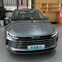 BYD Destroyer 05 2026 Hybride Rechargeable Nouveau Véhicule Luxe Chinois Berline Compacte 4 Portes 5 Places NEDC 101-200km Autonomie Batterie 90-110kWh