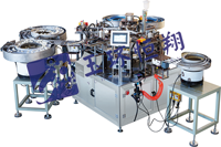 Machine d'assemblage de couvercle supérieur de cylindre de bouteille de perfusion pour bébé