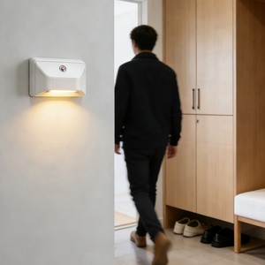 CHENJEES Luce Notturna con Sensore <span class=keywords><strong>di</strong></span> Movimento Ricaricabile LED in Materiale ABS Senza Cablaggio per Corridoi e Passaggi - Product Image 4