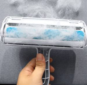 Rodillo Quitapelusas 2 en 1 y Cepillo de Limpieza para Perros, Elimina Pelos de Muebles, Autolimpiante - Product Image 2