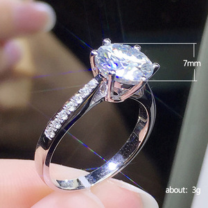 Anello di Fidanzamento Classico a Sei Punte con Zirconi per Donne, Elegante Gioiello da Matrimonio - Product Image 5