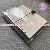 Couverture de planificateur en PVC transparent A5 personnalisée, boucle élastique noire pour classeur à feuilles mobiles, couverture de cahier en plastique avec fermoir en cuir PU