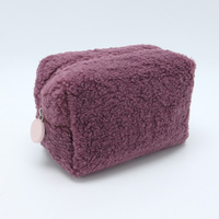 Sac de rangement personnalisé en polaire Teddy pour cosmétiques, organiseur de voyage doux et moelleux pour produits de soin et maquillage