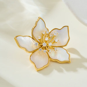 Flower Brooch Women's Zinc Alloy Natural Seashell With Zircon Inlay Party Corsage - Product Image 1