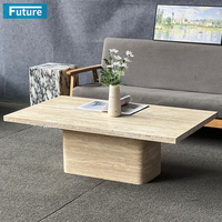Grande table basse en travertin beige rectangulaire de style Wabi-sabl avec socle bas pour décor d'hôtel de villa de salon
