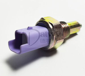 (OE 225753)  <span class=keywords><strong>206</strong></span> 307 1.6 Système électrique Interrupteur de feux de recul (marque Datwy)(marque Datwy) - Product Image 3