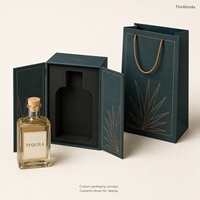 Boîte cadeau personnalisée pour tequila, double porte, en carton rigide, avec insert ajusté pour une seule bouteille et décorations en cuivre.