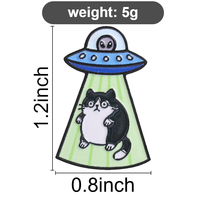 Épinglette en émail personnalisée OVNI Chat Abducté, Badge métallique Navire Spatial Extraterrestre, Épinglette de revers créative Chat Tuxedo, Bijou amusant, Cadeau