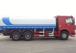Camion-citerne HOWO 6X4 avec distributeur de carburant mobile et pompe pour le transport de carburant en vrac, fabriqué en Chine - Product Image 6