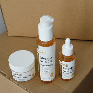 Set per la Cura della Pelle <span class=keywords><strong>con</strong></span> Acido Glicolico Tonico Crema Siero Esfoliante per Rimuovere Macchie Scure e Sbiancare la Pelle del Viso per un Incarnato Luminoso - Product Image 2