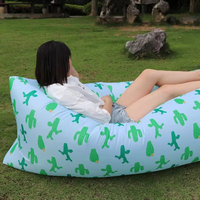 Canapé gonflable Da Niu à motif damier pour la plage, le camping, les pique-niques et les voyages