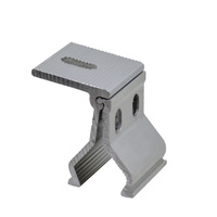 La pince de fixation verticale en aluminium solaire est utilisée dans la structure d'installation des toits en tuiles solaires, aluminium anodisé.