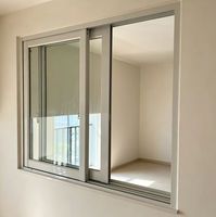 Ventanas correderas de aluminio, con vidrio de colores personalizables, ideales para villas y apartamentos.