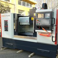 Centre d'usinage vertical CNC haute précision à trois axes pour charges lourdes VMC 7126, commande automatique GSK BT40