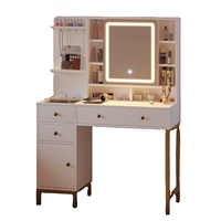 Meuble de chambre moderne en bois blanc, coiffeuse avec miroir LED, station de charge et étagères de rangement pour usage hôtelier