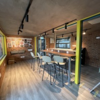 Café préfabriqué en conteneur de 20 pieds, boutique de café, restaurant en conteneur de 20/40 pieds, bar de luxe en conteneur maritime avec cuisine à vendre