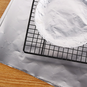 Traitement d'emballage de papier d'aluminium de qualité alimentaire 8011 de haute qualité Rouleau de papier d'aluminium Jumbo - Product Image 6