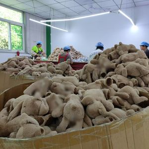 Uccello di Peluche Realistico Simulazione di Uccello Volante Abbinato a Nidi di Uccelli Giocattolo Morbido Colorato per Bambini Peluche Personalizzati Fabbrica - Product Image 6