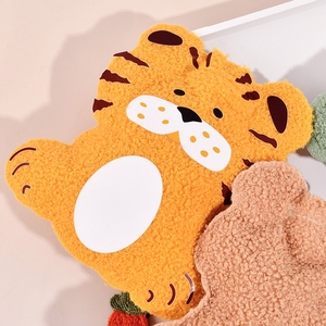 Bouteille d'<span class=keywords><strong>eau</strong></span> <span class=keywords><strong>chaude</strong></span> en peluche de velours Teddy, remplissable, mignonne et portable, pour réchauffer les mains et les pieds, <span class=keywords><strong>chaude</strong></span> et froide - Product Image 4