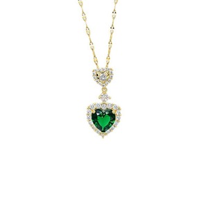 Collana con ciondolo a forma di cuore con zirconi in acciaio inossidabile placcato oro di alta qualità per donna - Product Image 5