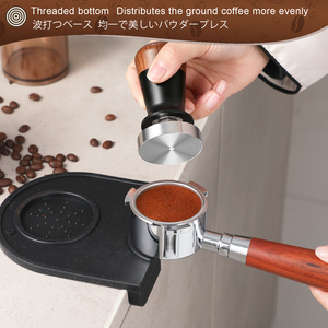 Prensador de Café Espresso de Madera de Nogal y Aleación de Aluminio de 51 mm con Logotipo Personalizado, Distribuidor y Nivelador Profesional, Accesorios para Baristas - Product Image 5
