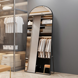 Espejo de cuerpo entero arqueado de aleación de aluminio |   Espejo de pie grande para el hogar y tiendas de ropa - Product Image 1