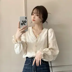 Wholesale Spring Autumn 2022 New French Design Style Versatile Temperament Puff sleeve V-neck Blouse