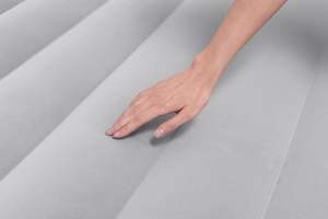 Colchón Inflable <span class=keywords><strong>Bestway</strong></span> 67630/67631 Tritech Queen con Bomba <span class=keywords><strong>de</strong></span> Aire Integrada, 2.03m X 1.52m X 46cm, Plegable, para Dormitorio o Parque, Capacidad <span class=keywords><strong>de</strong></span> 300kg - Product Image 4