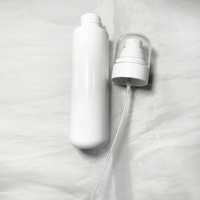Flacon pulvérisateur en plastique pour soin de la peau personnalisable de 100 ml