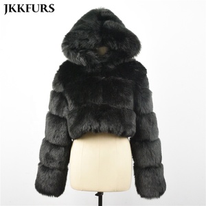 Offre Spéciale Durable Couleur Personnalisée Recadrée Femmes Capuche <span class=keywords><strong>Fausse</strong></span> <span class=keywords><strong>Fourrure</strong></span> Manteaux - Product Image 3