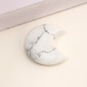 หินควอตซ์แท้ธรรมชาติขนาด 3 ซม. ขายส่ง และเครื่องประดับอเมทิสต์กึ่งมีค่า หินบำบัด งานฝีมือ คริสตัลพระจันทร์ขนาดใหญ่ ช่วยปรับสมดุลจักระ - Product Image 5