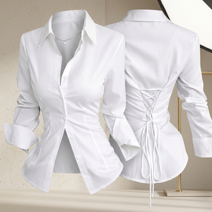 Camisa Blanca de Corte Regular para Mujer, Formal de Oficina, con Cuello Abotonado, Manga Larga y Logotipo en la Parte Delantera - Product Image 1