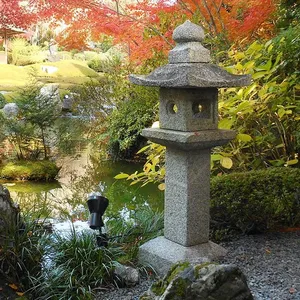 손 새겨진 야외 자연 화강암 일본 정원 장식 랜턴 빛 뒷마당 풍경