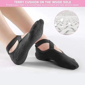 Venta al por mayor respirar Yoga especial personalizado doble correa Athleticn agarre en <span class=keywords><strong>calcetines</strong></span> de yoga con logotipo para las mujeres - Product Image 4