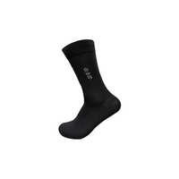 Vente en gros de chaussettes courtes fines et confortables pour hommes Style décontracté en noir gris respirant excellent pour la manchette de logo de la saison de printemps