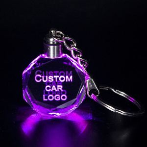 Llavero de Cristal Transparente K9 con Logotipo de Coche, Grabado Láser 3D Personalizado, con Luces LED Intercambiables, Venta al Por Mayor a Precio Económico - Product Image 3