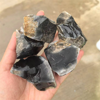 Pierres semi-précieuses brutes naturelles en onyx noir pour la décoration - Vente en gros