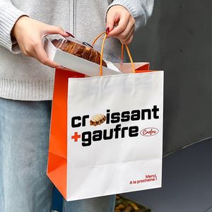 Sac fourre-tout en papier kraft biodégradable et écologique pour gâteaux, desserts, pains, croissants à emporter avec logo imprimé - Product Image 3