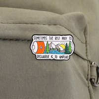 Broche en émail motif paysage naturel avec slogan motivant, en alliage de zinc, pour sac à dos, veste, chapeau, revers, décoration, objet de collection