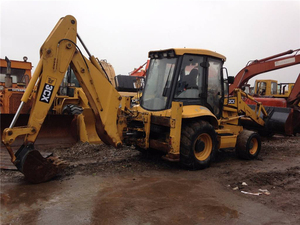 รถตักล้อยาง JCB 3CX ปี 2015 มือสอง น้ำหนัก 15 ตัน 2500 ชั่วโมง ใช้เครื่องยนต์ CAT 92 กิโลวัตต์ ปั๊มไฮดรอลิกและเกียร์บ็อกซ์เดิม พร้อมตรวจสอบวิดีโอ - Product Image 4