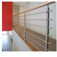 Barrière d'escalier intérieure robuste en acier inoxydable tubulaire carré DF – Conception de balustrade et poteau de garde-corps