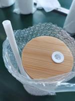 Gobelet en verre soufflé à la main de 500 ml (16 oz) sans BPA, avec paille, manchon de protection en silicone et couvercle en bambou