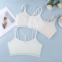 Soutien-gorge d'entraînement sans coutures pour adolescentes, bretelles doubles spaghetti, dos en V élégant, petit nœud décoratif, rembourrage intégré fixe, doux et respirant