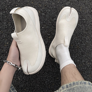 Zapatillas Tabi Unisex de Moda 2026, Transpirables, de Punto, con Punta de Herradura, Casuales, con Suela Completa Integrada, para Primavera/Verano - Product Image 4