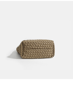 Bolso <span class=keywords><strong>de</strong></span> Mano Tejido <span class=keywords><strong>de</strong></span> Lujo para Mujer, Bolso Tote <span class=keywords><strong>de</strong></span> Color Caramelo con Asa Única y Cadena Cruzada Trenzada, Estilo Veraniego a la Moda - Product Image 6