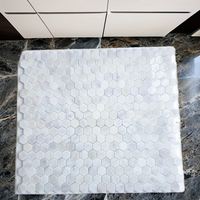 Mosaïques Nid d'Abeille 2025 30,5x30,5cm en Marbre Blanc de Carrare, Pierres Naturelles de 5cm, Motif Fabriqué en Turquie, Luxe Moderne pour Salle à Manger et Salle de Bain