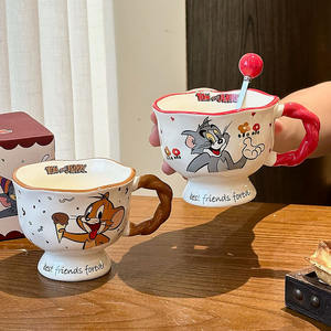 Taza de Cerámica Tom y Jerry con Cuchara, Diseño de Dibujos Animados, Regalo para Parejas, Verano 2025 - Product Image 1